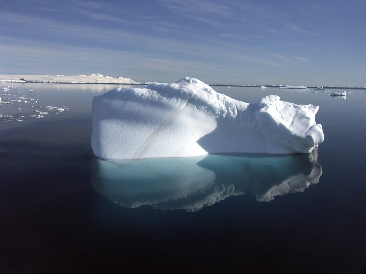 Jules Verne Trophy: CLS detects dangerous icebergs via satellite
